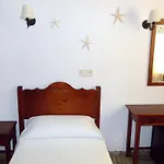 Rey Πανσιόν Santa Eulària des Riu