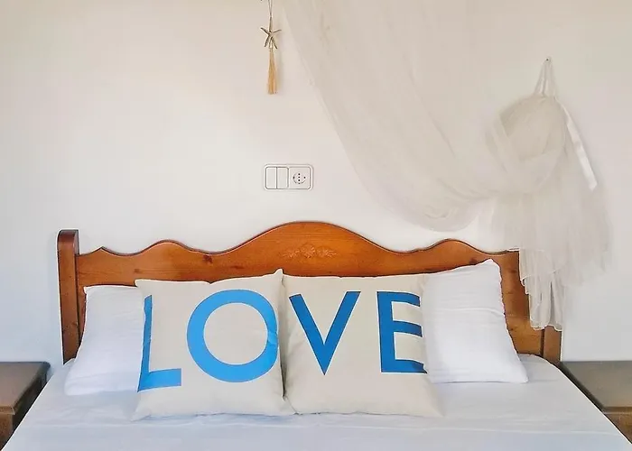 Rey בית הארחה סנטה אאולריה דס ריו